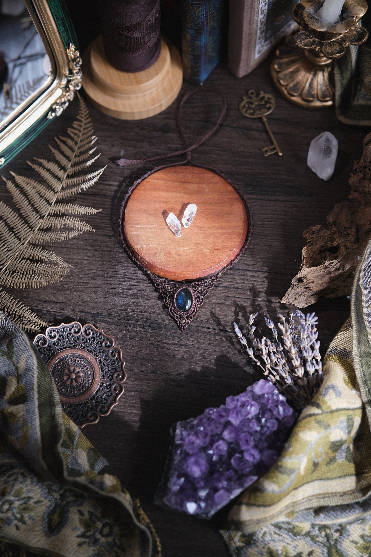 'Ithil' Halsband mit Labradorit