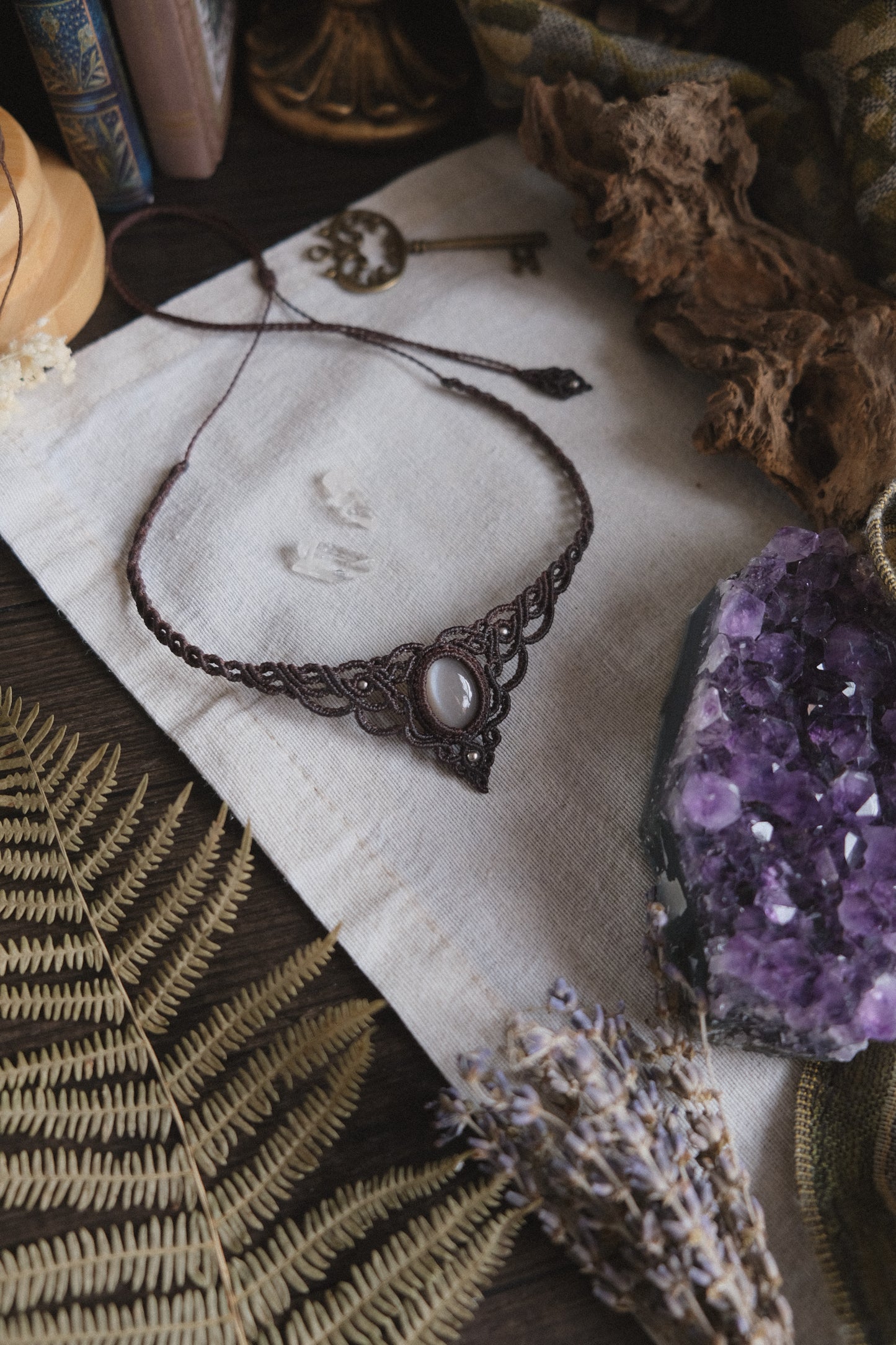 'Driade' Choker with Grey Moonstone
