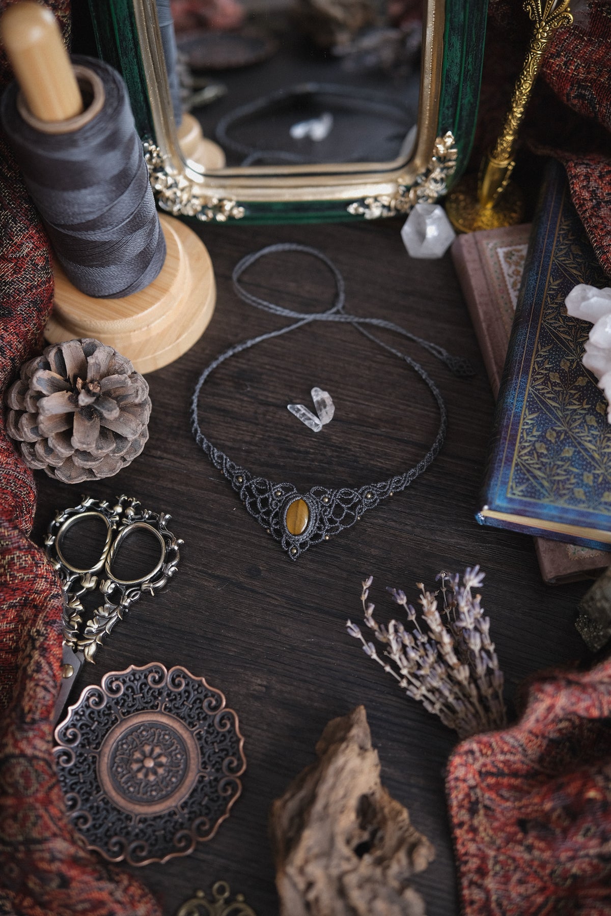 'Salice' choker with Tiger's Eye