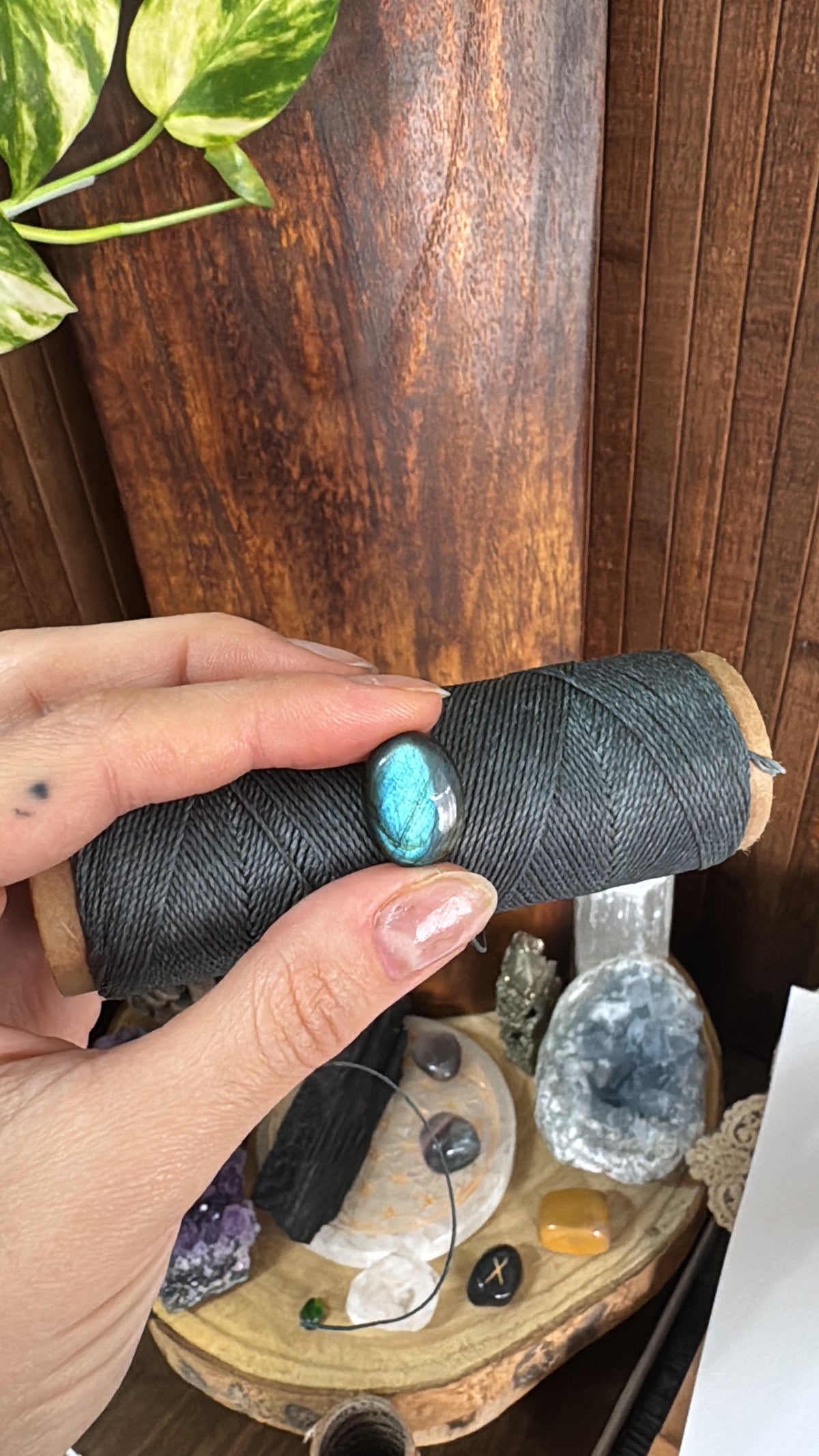 Commissione girocollo Driade con Labradorite