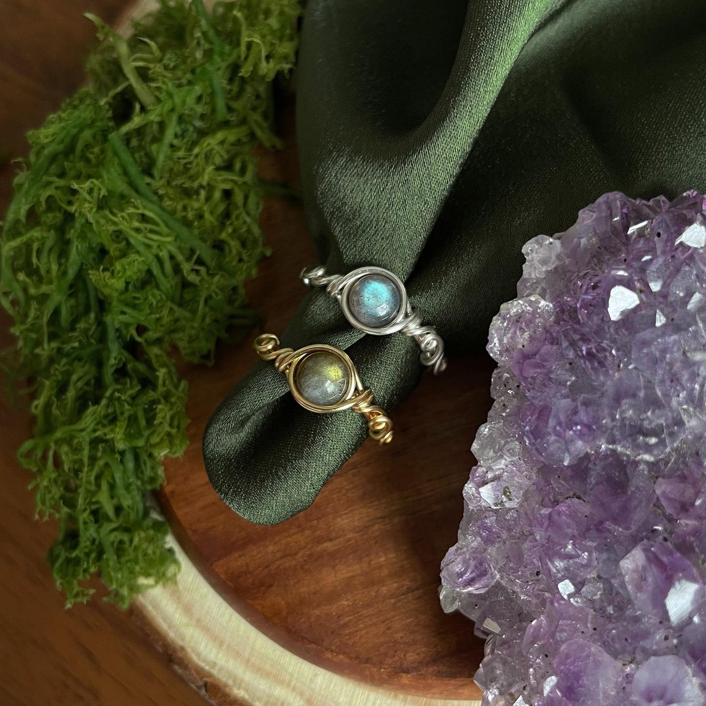 Miriel ring in Labradorite