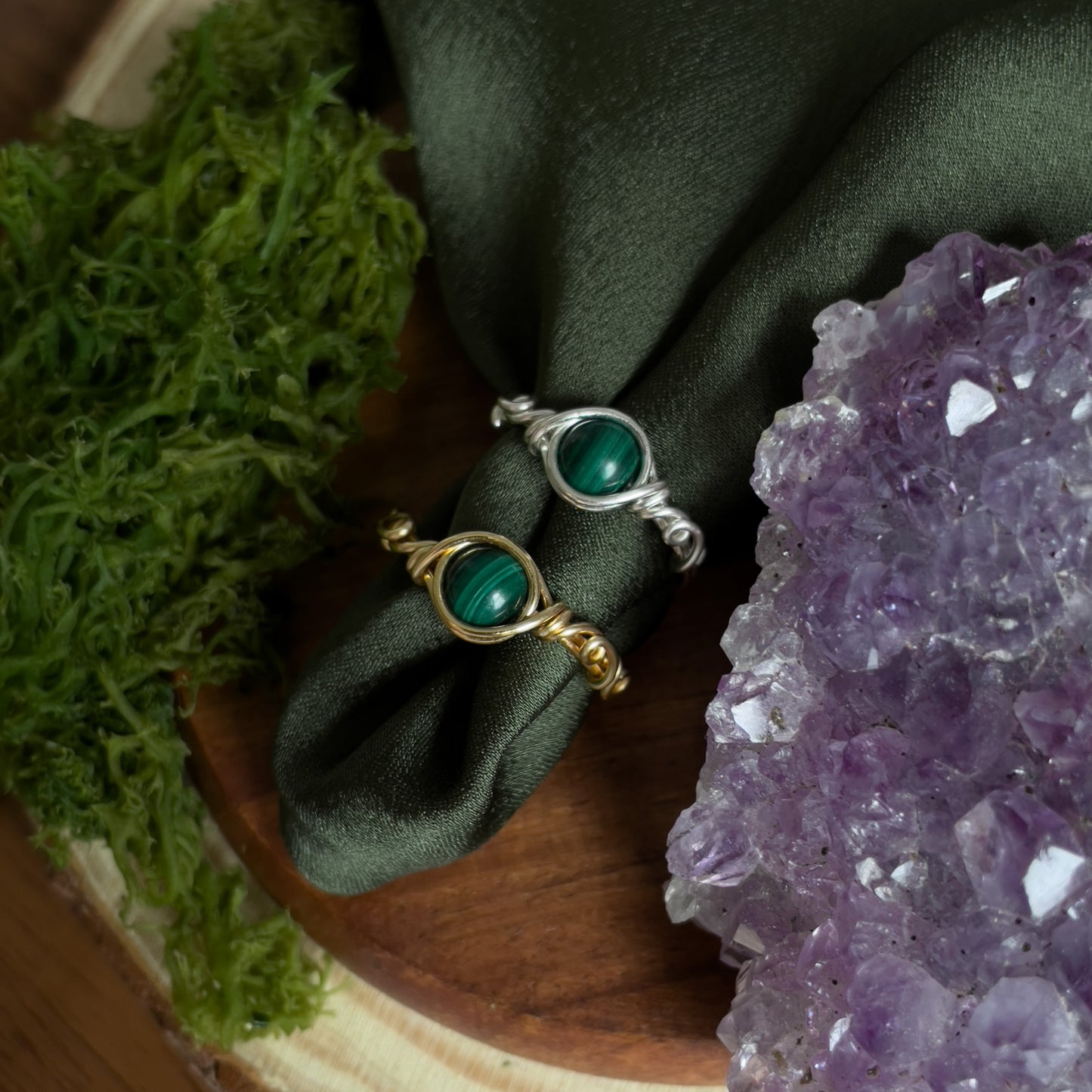 Miriel ring in Malachite