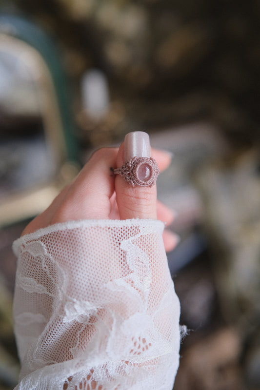 Anello ‘Maelys” con Quarzo Rosa
