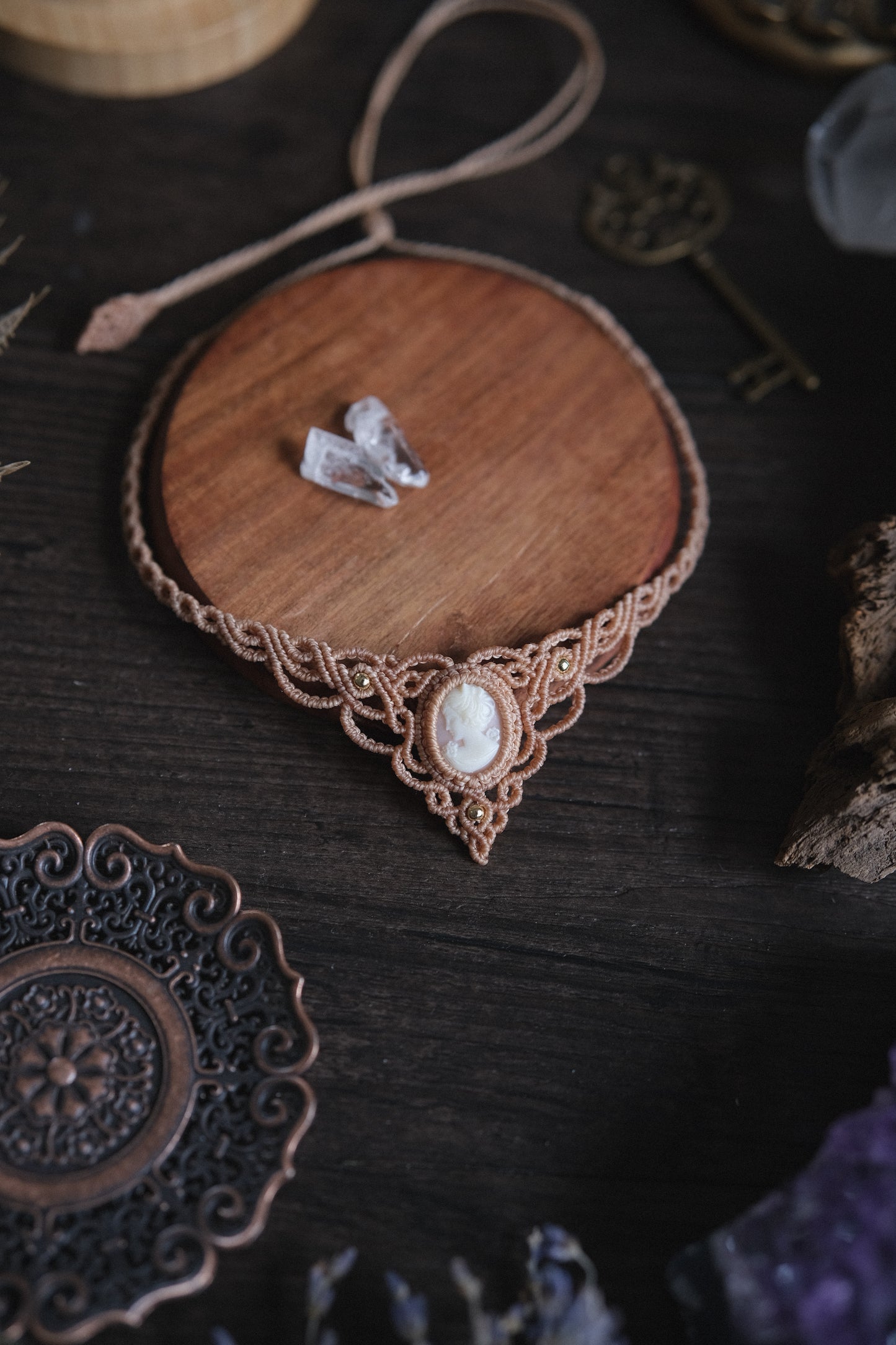 Girocollo ‘Driade’ con cammeo rosa