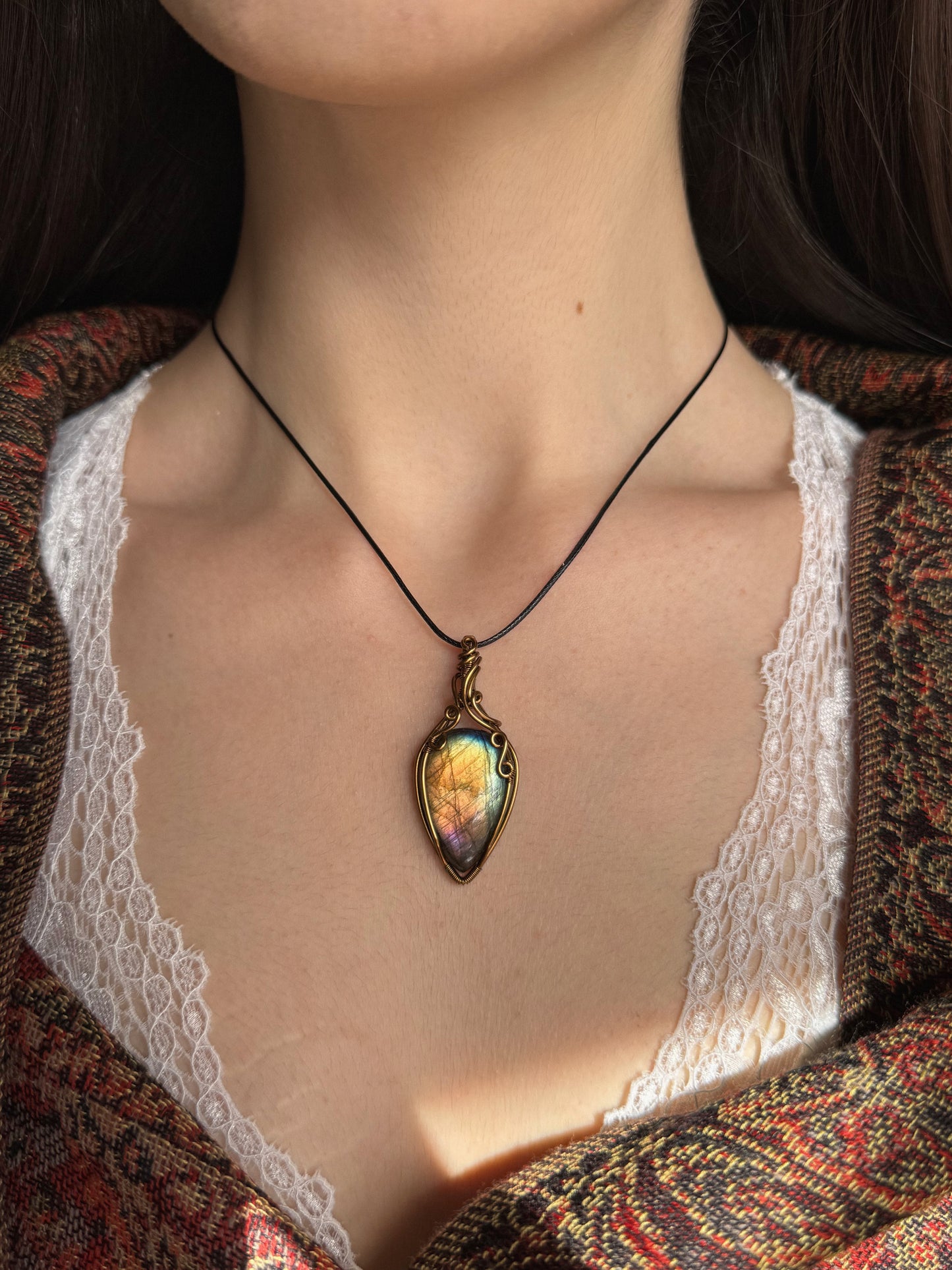 1. Ciondolo con Labradorite