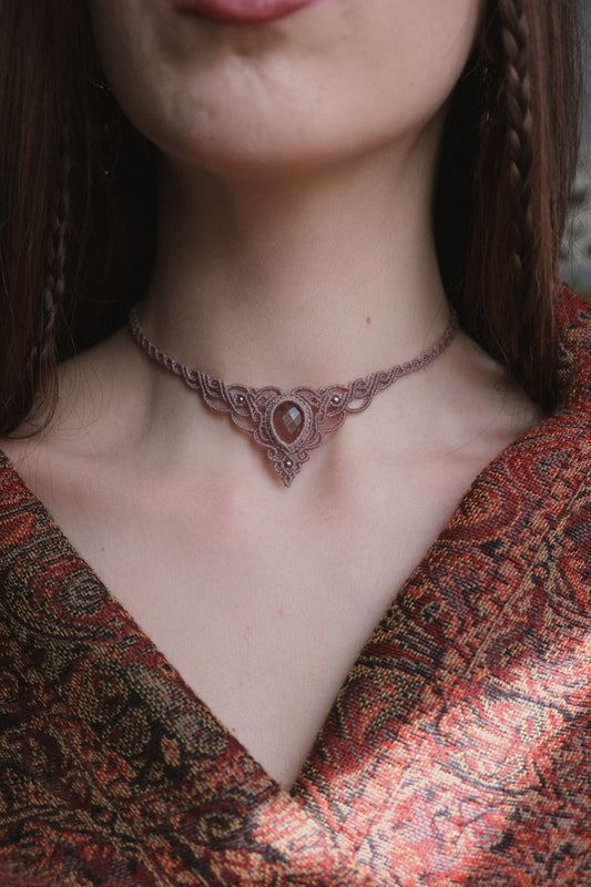 'Driade' Choker with Strawberry Quartz