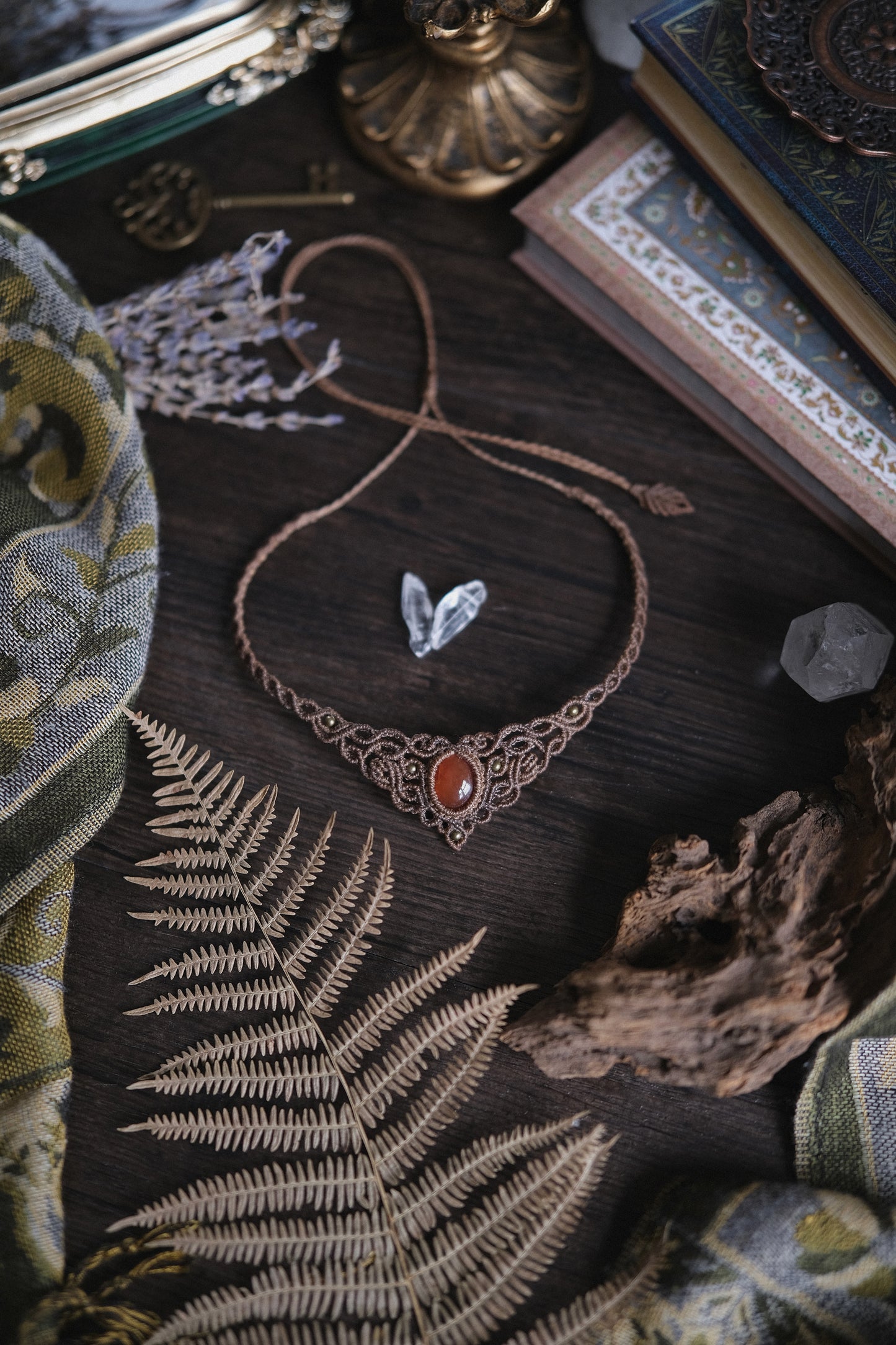 Girocollo ‘Amanita’ con Corniola