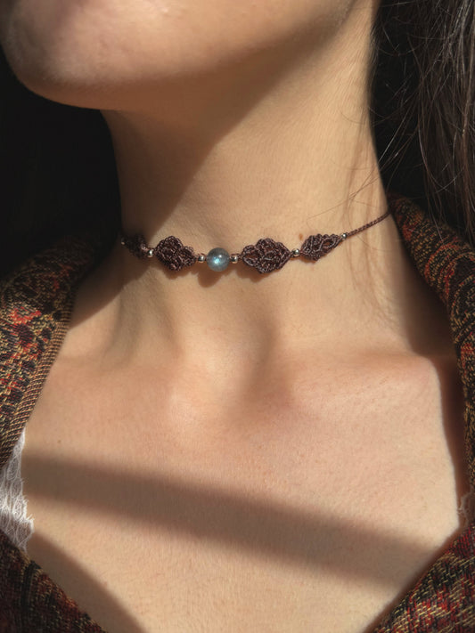 ‘Amaryllis’ Choker con Labradorite