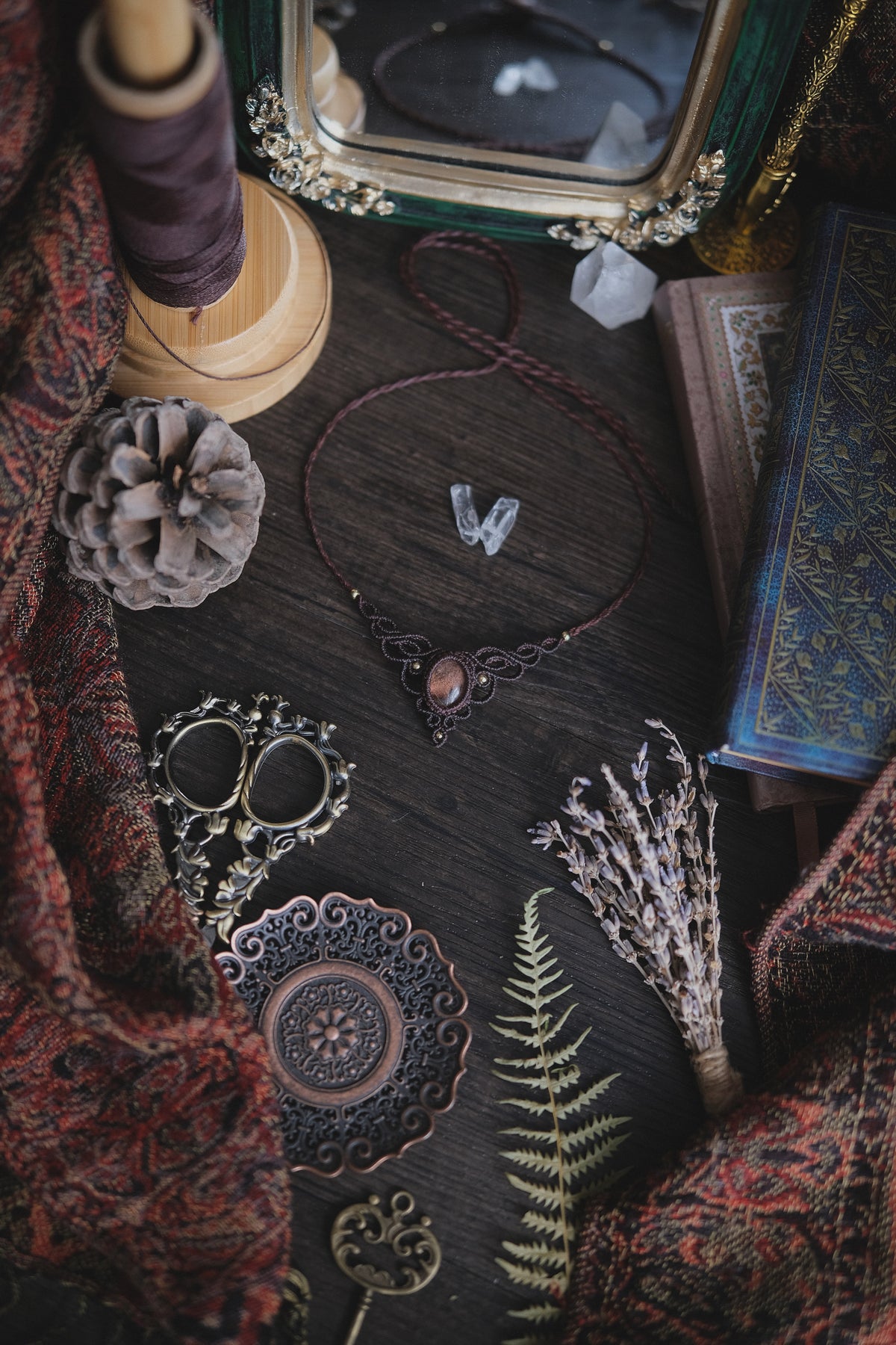 Halskette ‚Silene‘ mit Lodolith-Quarz