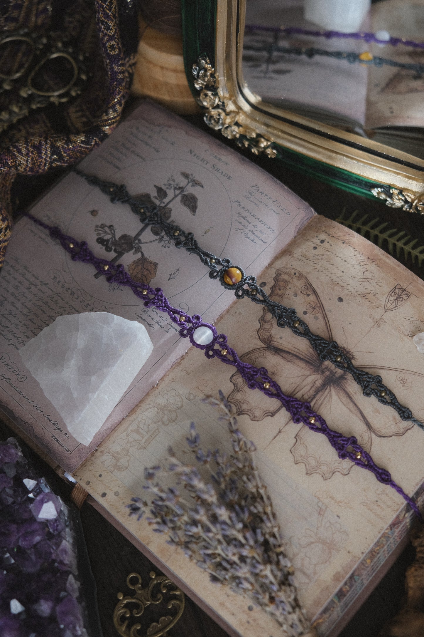 Choker ‘Hesperis’ con Mookaite