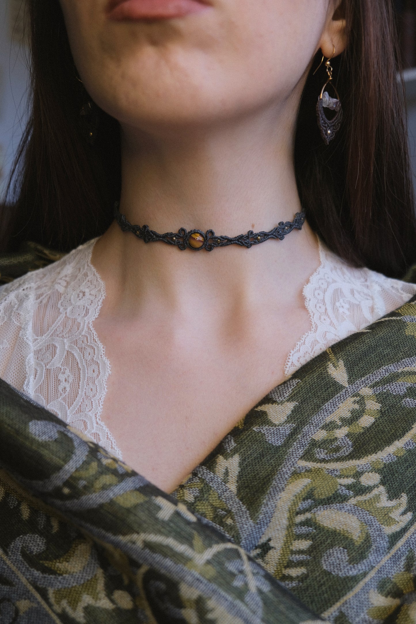 Choker ‘Hesperis’ con Mookaite