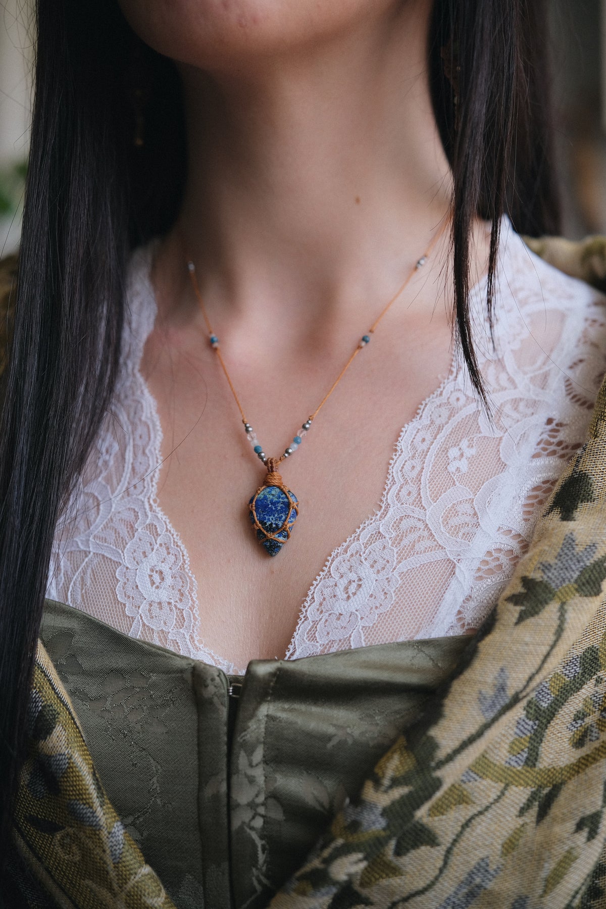 Ciondolo ‘Elariel’ con Azzurrite
