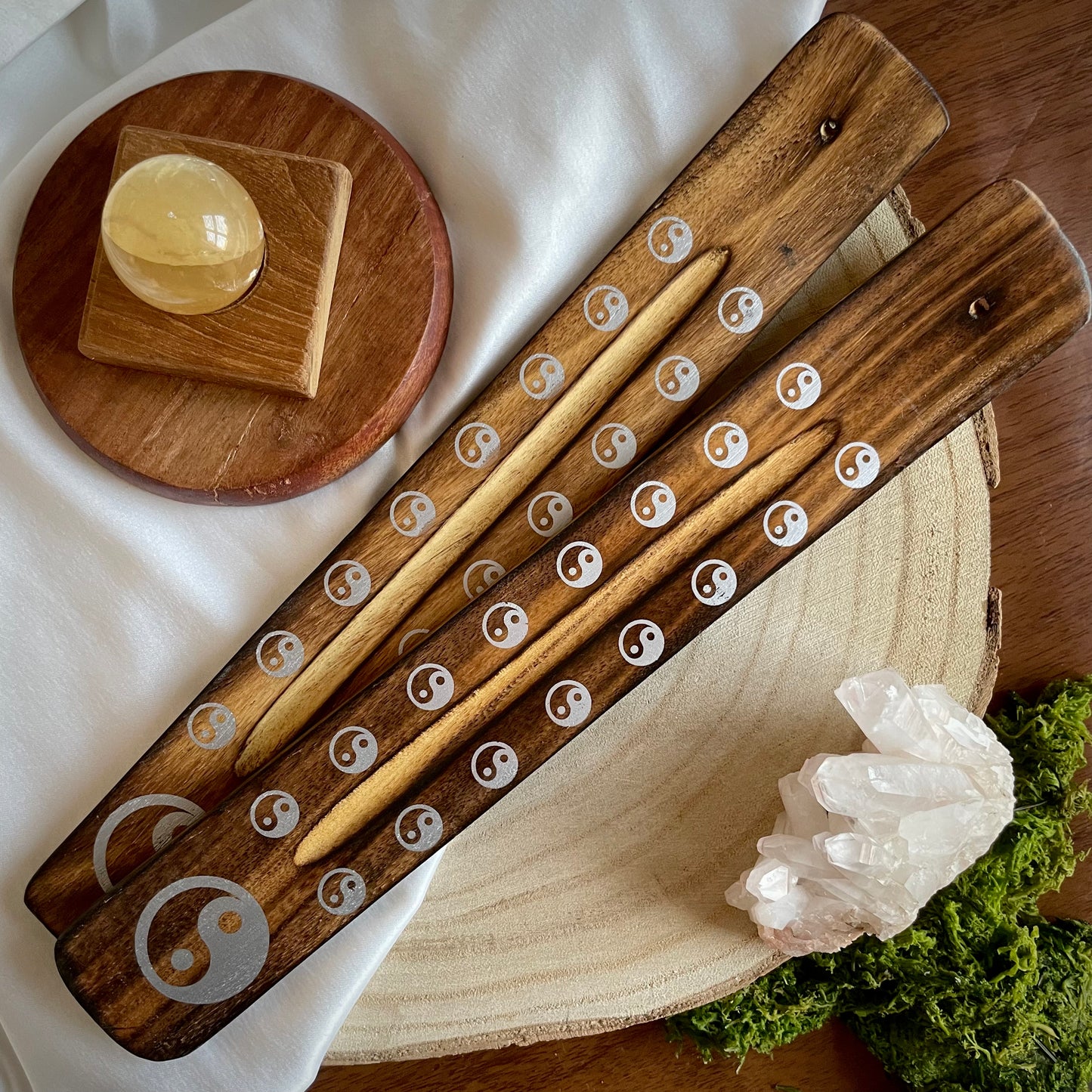 Mango wood incense holder