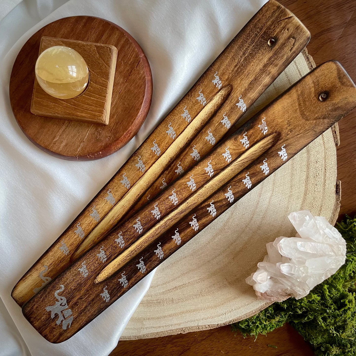 Mango wood incense holder