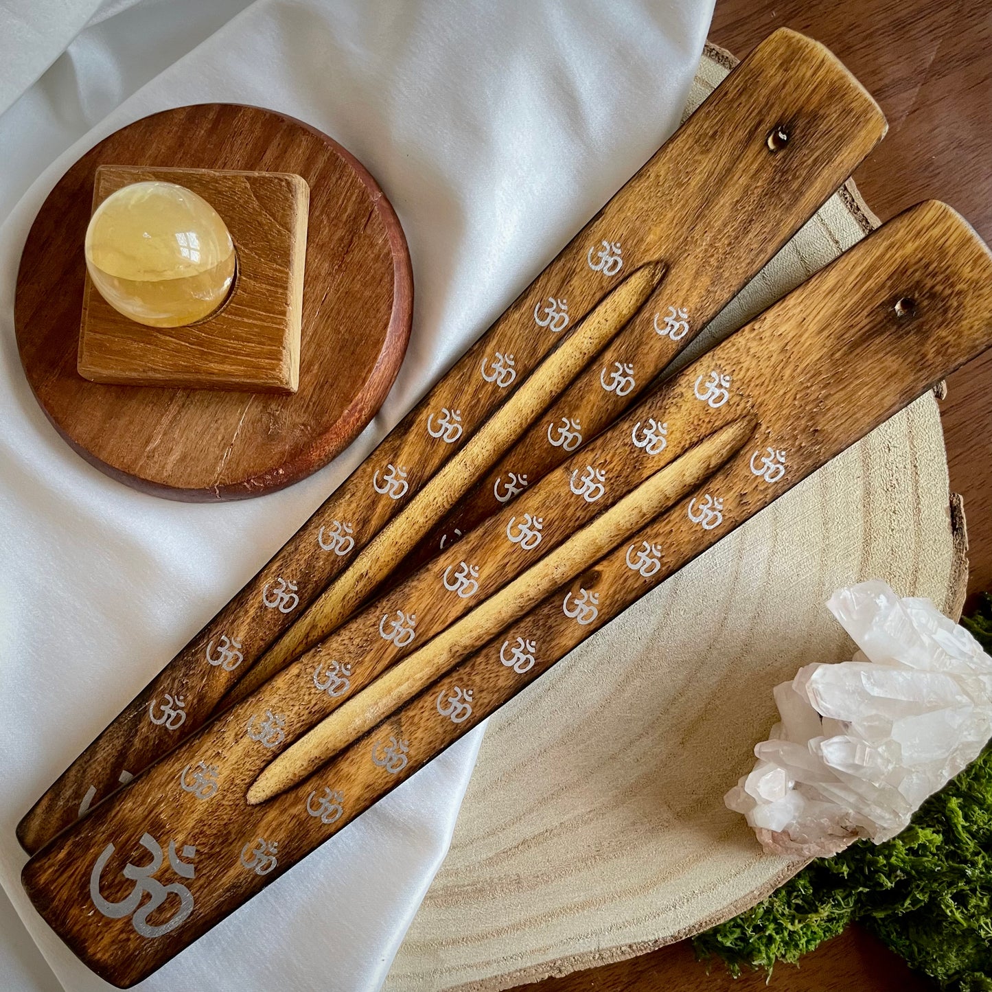 Mango wood incense holder