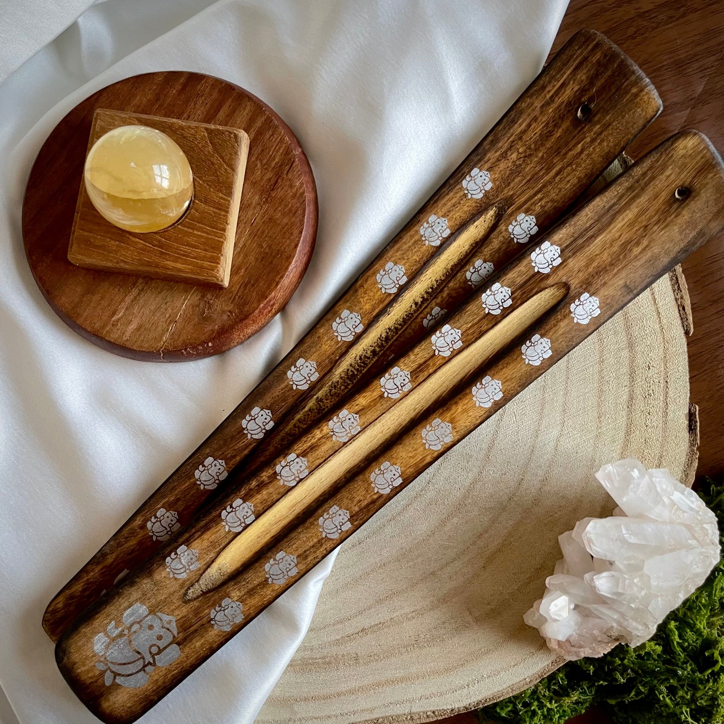 Mango wood incense holder